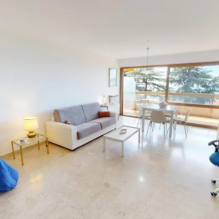 דירה Spacieux A Avec Grande Terrasse Et Garage - Fr-1-196-296 *